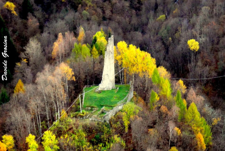 The dell'Acqua family castle