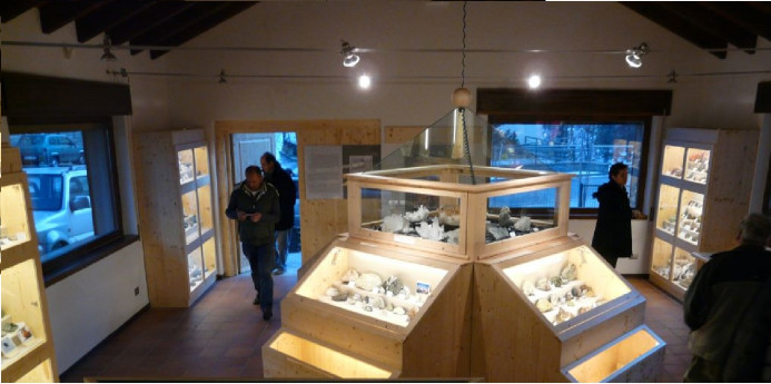 Apertura del museo mineralogico Apertura del museo mineralogico
