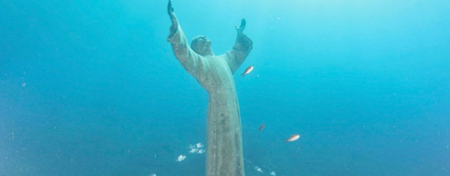Immersione del Cristo degli abissi Immersione del Cristo degli abissi