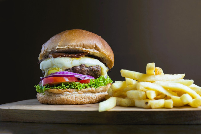 Hamburgheria e solidarietà