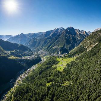 A passo lento per i sentieri di Lanzada