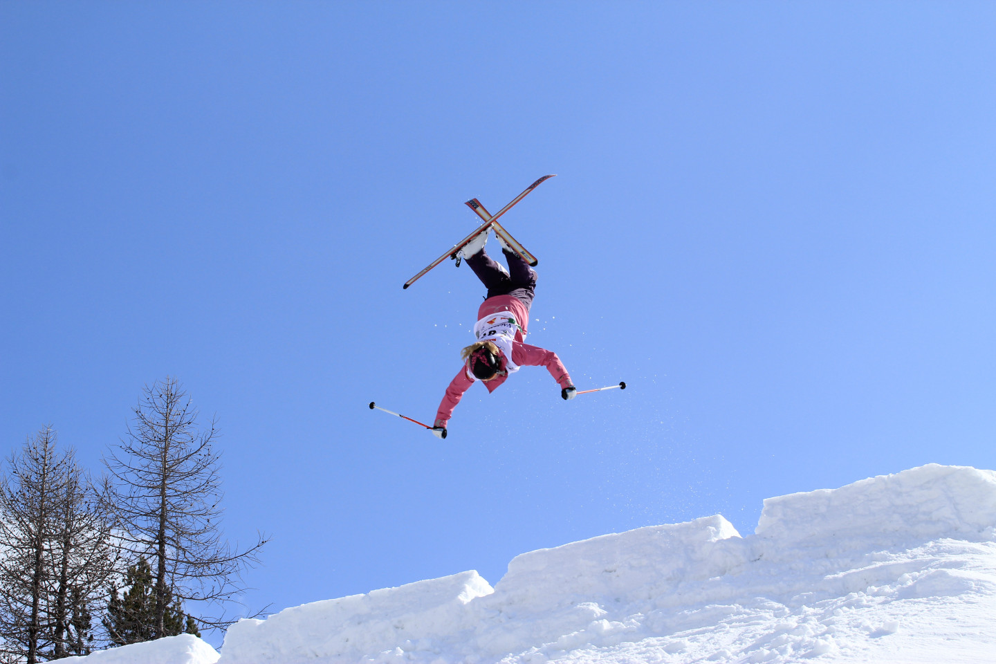 Freestyle skiing at the Palù park in Valmalenco