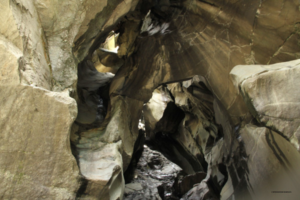 Speleocanyoning nel torrente Cormor in Valmalenco