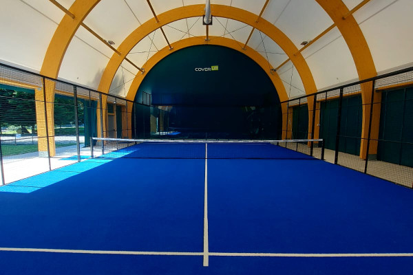 campo da paddle indoor